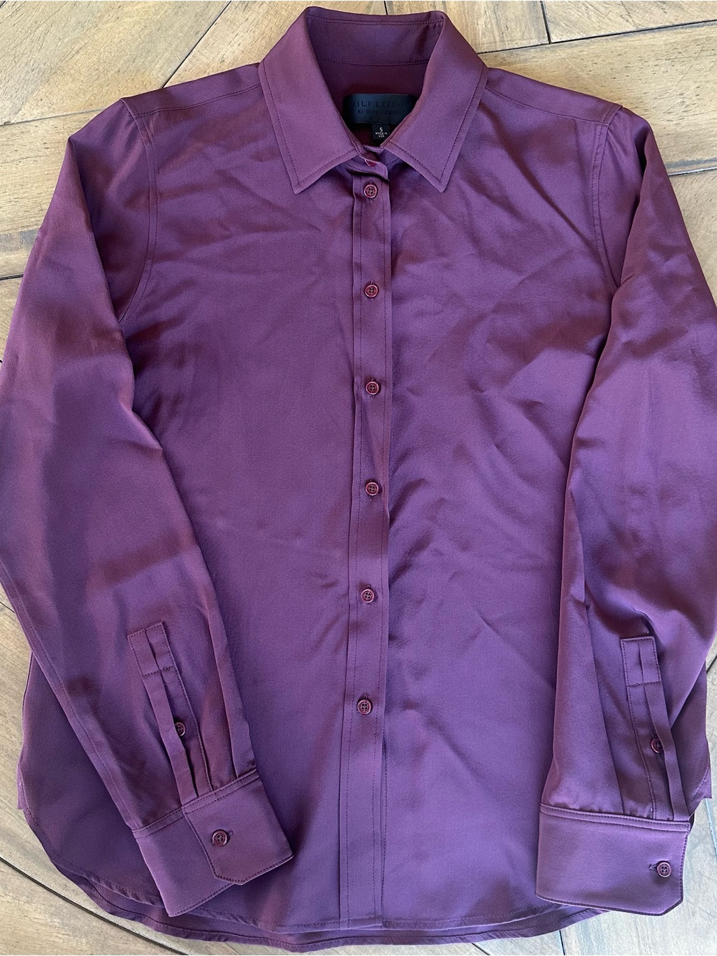 Nili Lotan Women S Gaia Top 100% Silk Crepe De Chine Claret Button Up Minimalist — image 3 of 8